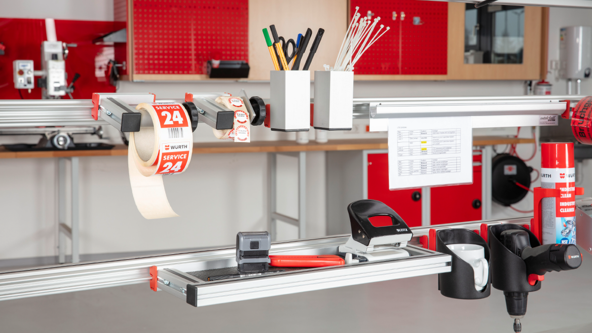 Individual workplace design with CLIP-O-FLEX®