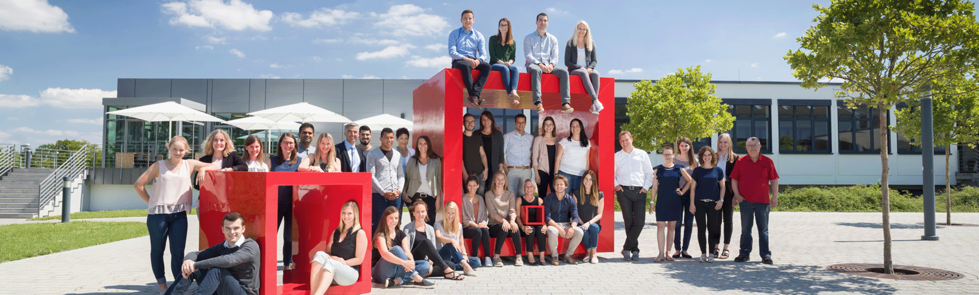 Azubi-Projektgruppen Personengruppe mit Würfel