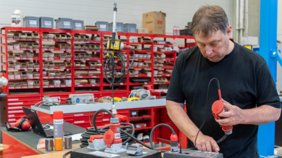 Prüfung von Betriebsmitteln