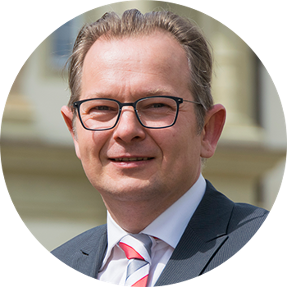 Akademische Welt und betrieblicher Alltag Akademische Welt und betrieblicher Alltag