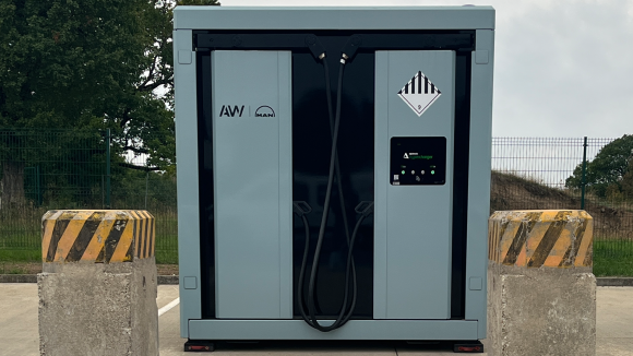 Smart Charging Cube - Würth Industrie Service baut Ladeinfrastruktur für E-LKW aus