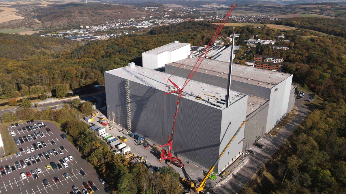 Würth Industrie Service's high-bay warehouse takes shape